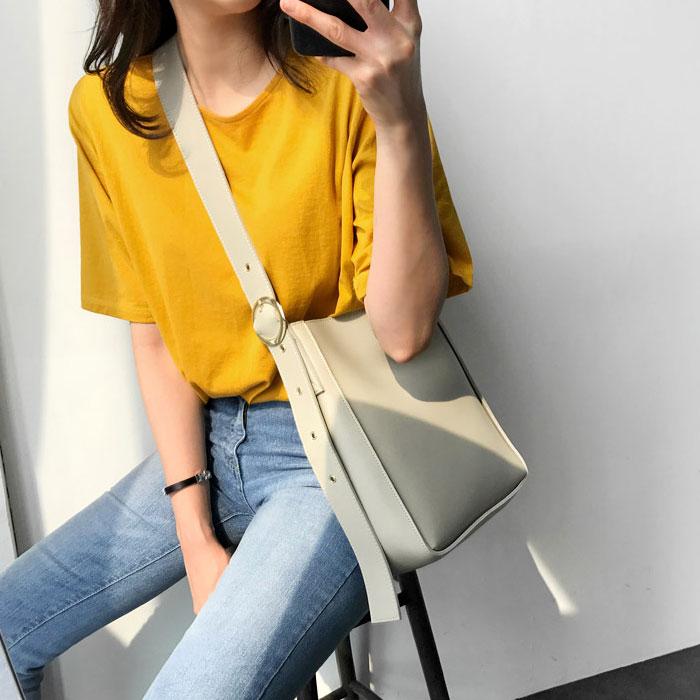 Korean style Bucket bag wonen Shoulder bag Large capacity PU Leather Composite Bags Women's big Totes purses and handbags bolsos, Black
Korean style Bucket bag wonen Shoulder bag Large capacity PU Leather Composite Bags Women's big Totes purses and handbags bolsos, Black