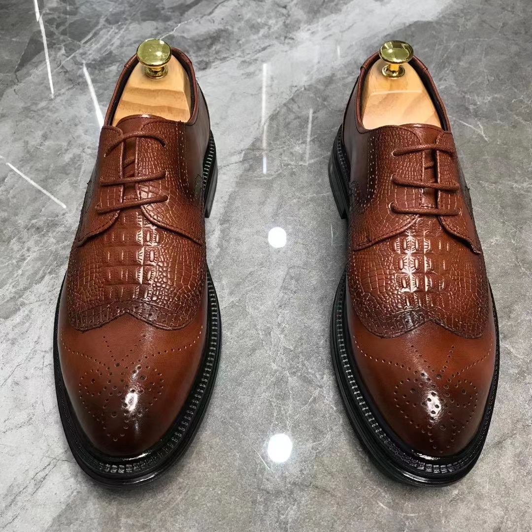 2022 Men Dress Shoes Gentlemen Bullock style Paty Leather Wedding Shoes Men Leather Oxfords Formal Shoes, Black
2022 Men Dress Shoes Gentlemen Bullock style Paty Leather Wedding Shoes Men Leather Oxfords Formal Shoes, Black