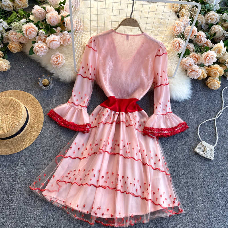 Women Fashion Round Neck Long Flare Sleeve High Waist Slim Embroidered A-line Dress Elegant Clothing Vestidos De Mujer R251 210527