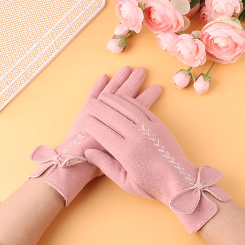 Five Fingers Gloves Outdoor Winter Women Touch Screen Full Finger Velvet Padded Warm Cashmere Mitts Mittens Female Faux Suede, Blue;gray
Five Fingers Gloves Outdoor Winter Women Touch Screen Full Finger Velvet Padded Warm Cashmere Mitts Mittens Female Faux Suede, Blue;gray