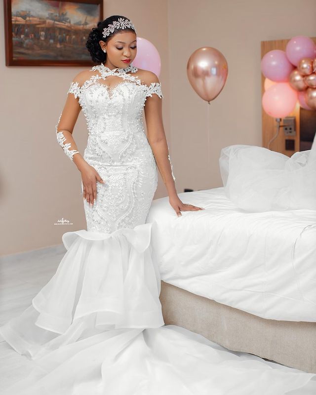 2021 Plus Size Arabic Aso Ebi Lace Pearls Mermaid Wedding Dress Sheer Neck Long Sleeves Vintage Sexy Bridal Gowns Dresses ZJ664