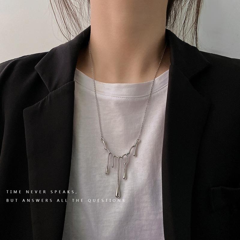 Chains Water Drop Necklaces Woman Geometric Necklace Women Minimalist Shiny Pendant Chain Lovers Trendy Kpop Stainless Simple Collares
Chains Water Drop Necklaces Woman Geometric Necklace Women Minimalist Shiny Pendant Chain Lovers Trendy Kpop Stainless Simple Collares