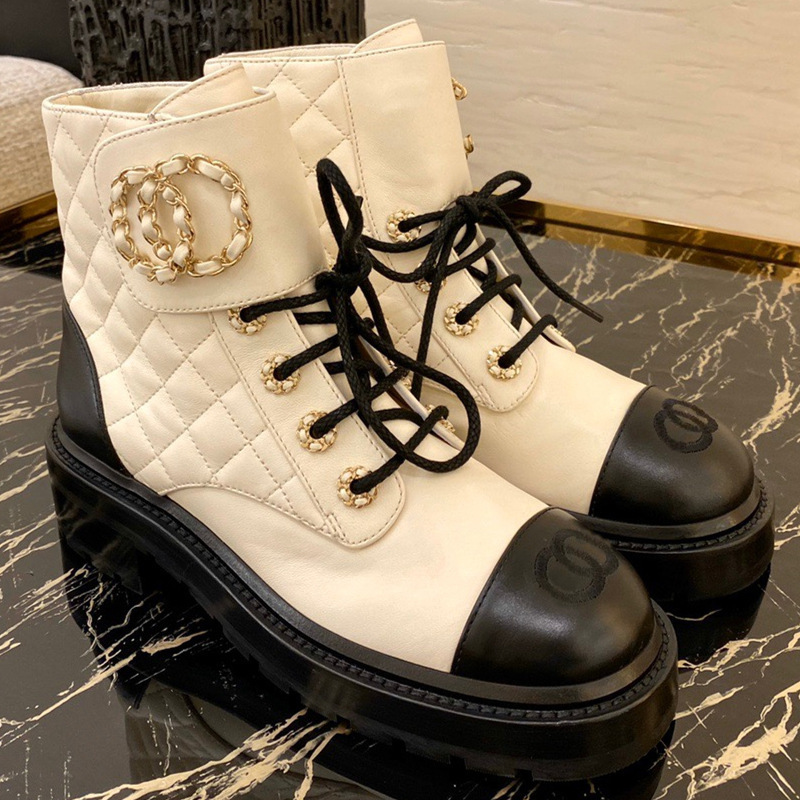 Women's warm winter 2021 new fashion buckle color matching embroidery middle heel anti slip Martin boots1, Black
Women's warm winter 2021 new fashion buckle color matching embroidery middle heel anti slip Martin boots1, Black