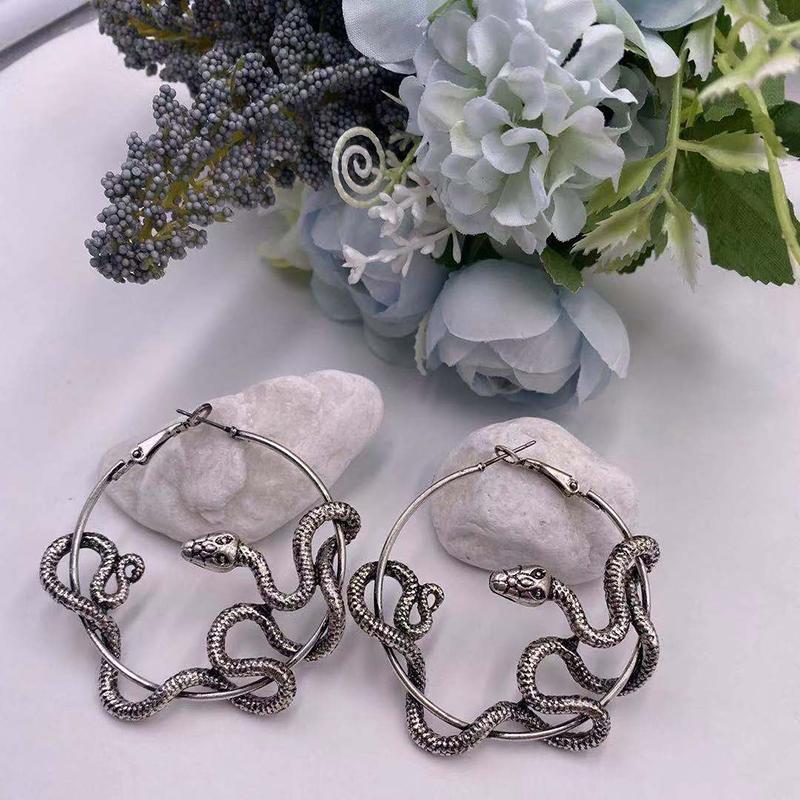 Hoop & Huggie Personality Gothic Cool Punk Antique Animal Black Snake Earrings Crazy Twining Statement Party
Hoop & Huggie Personality Gothic Cool Punk Antique Animal Black Snake Earrings Crazy Twining Statement Party