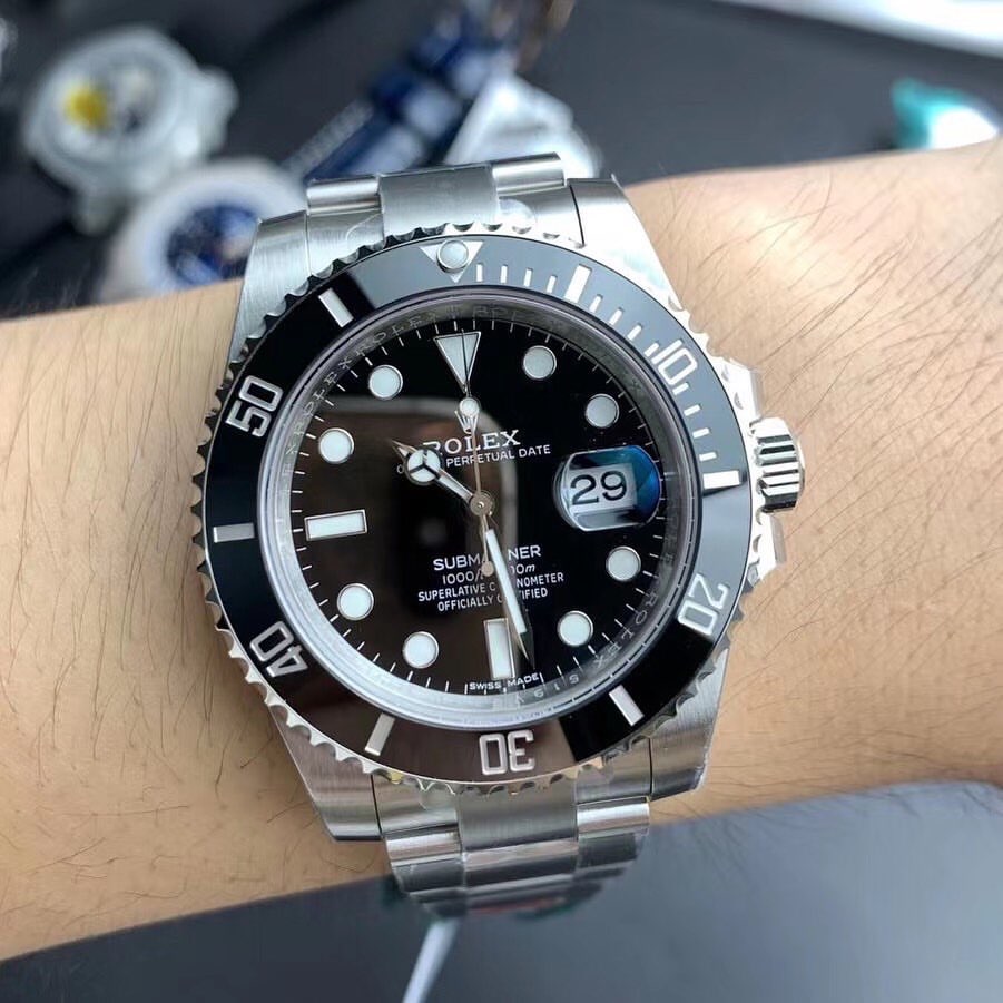 2001 Top Quality Famous Brand Role x Watches Stainless Steel Band Automatic Self Wind Men Watch Master With Green Box 011#, Slivery;brown
2001 Top Quality Famous Brand Role x Watches Stainless Steel Band Automatic Self Wind Men Watch Master With Green Box 011#, Slivery;brown