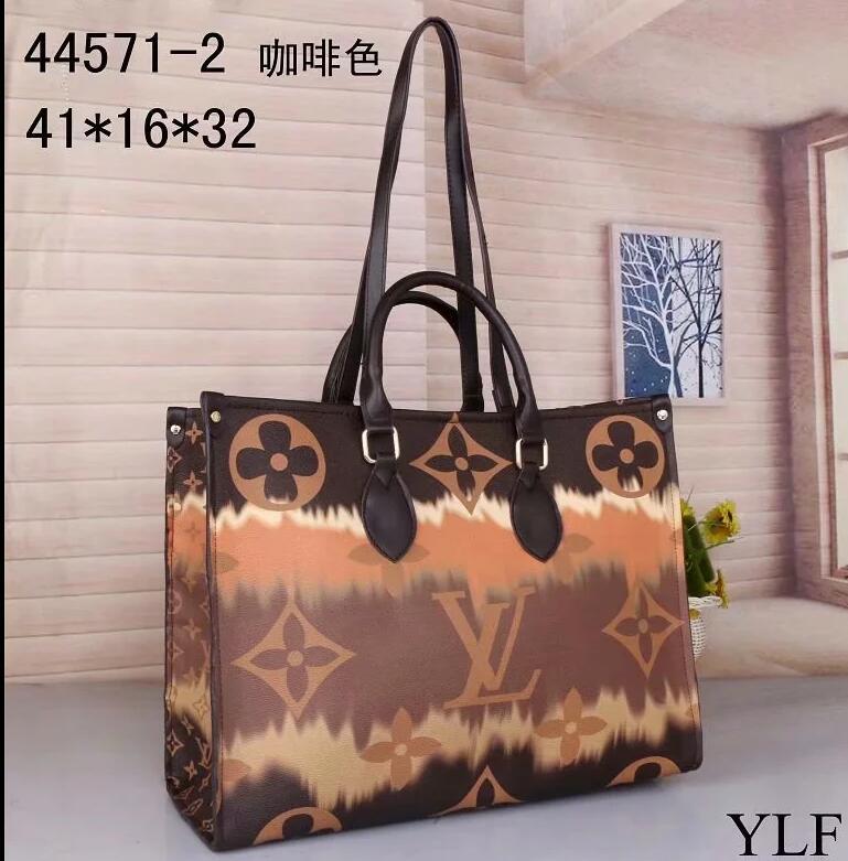 142 LOUIS VITTON LV 2021 designers handbags luxury bags shoulder tote clutch bag leather purses ladies women bags, Gray
142 LOUIS VITTON LV 2021 designers handbags luxury bags shoulder tote clutch bag leather purses ladies women bags, Gray