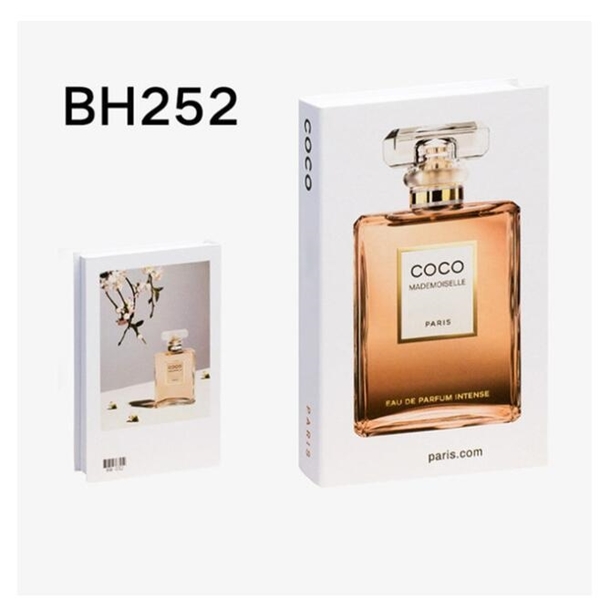 Imitation fake book decoration Fashion Luxury Home Decoration study book Box Model Retro Cafe Hotel Y0603
Imitation fake book decoration Fashion Luxury Home Decoration study book Box Model Retro Cafe Hotel Y0603