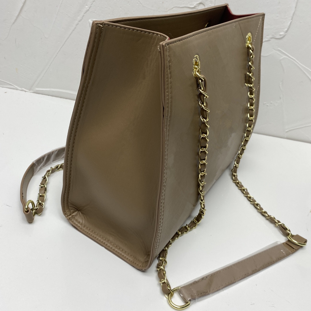 Fashion Designer Shouler Chain Bag Women Handbags Tote Twist Handbag Messenger Shopping Bag Shoulder Pockets Totes Cosmetic Bags, Yellow wallet
Fashion Designer Shouler Chain Bag Women Handbags Tote Twist Handbag Messenger Shopping Bag Shoulder Pockets Totes Cosmetic Bags, Yellow wallet