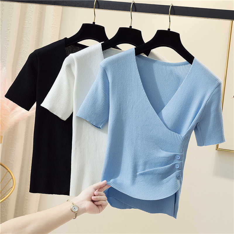 M-4XL plus size women sexy basic thin sweater Summer short sleeve v neck button slim Oversized female pullover jumper 210604, Blue
M-4XL plus size women sexy basic thin sweater Summer short sleeve v neck button slim Oversized female pullover jumper 210604, Blue