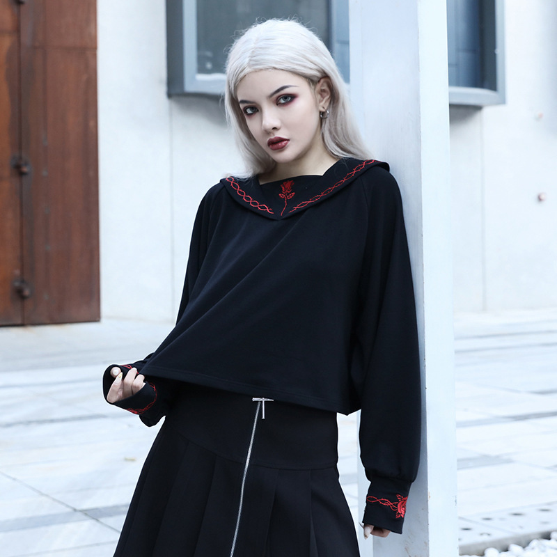 Harajuku Pullover Women Loose Black Sweatshirts Japanese Preppy Style Rose Thorns Embroidery Short Sweatshirt for Gothic Girl 201102