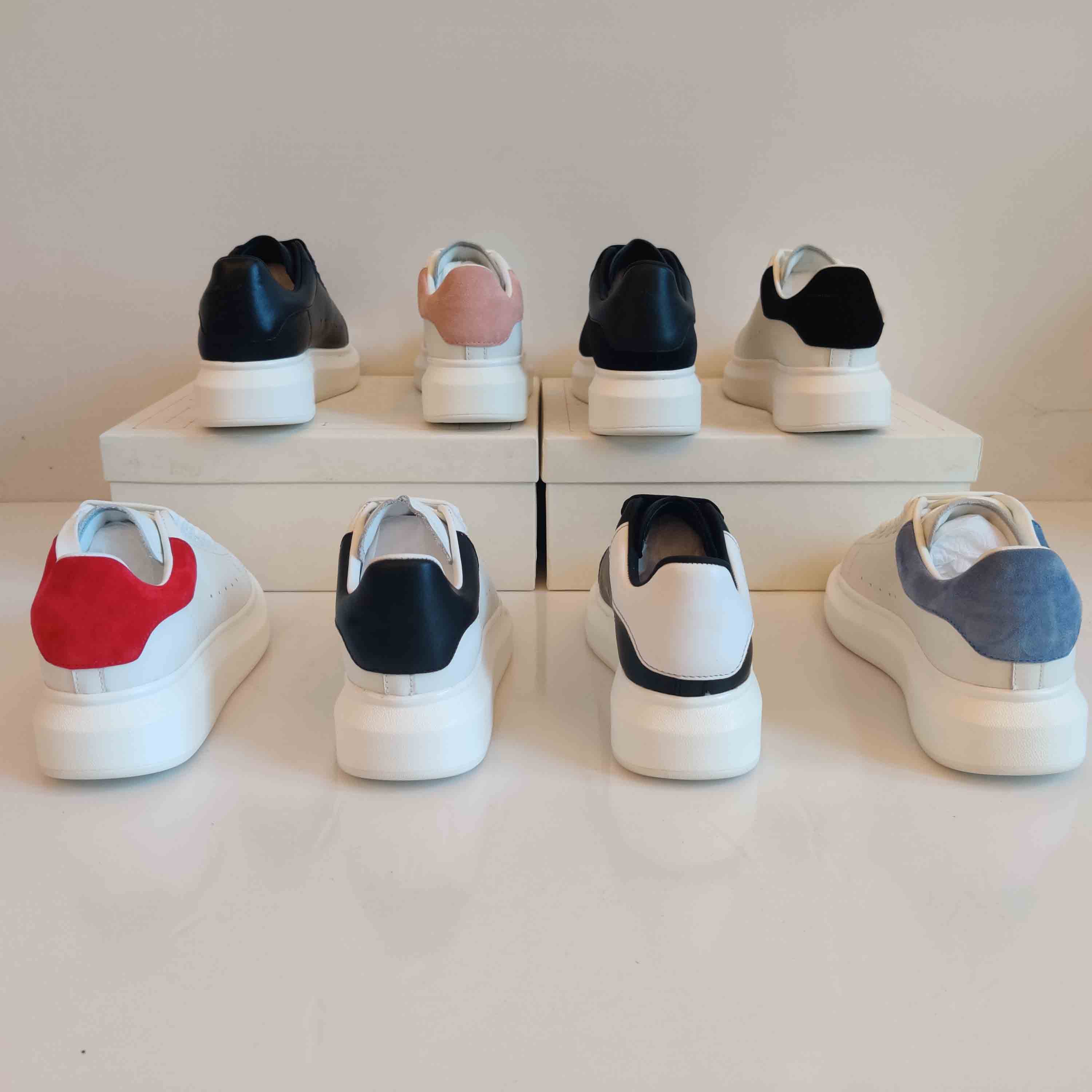 2021 hot sale women men style fashion White Genuine leather Wholesale Style Casual Shoes Sneaker top quality with box, 1white and black leather
2021 hot sale women men style fashion White Genuine leather Wholesale Style Casual Shoes Sneaker top quality with box, 1white and black leather