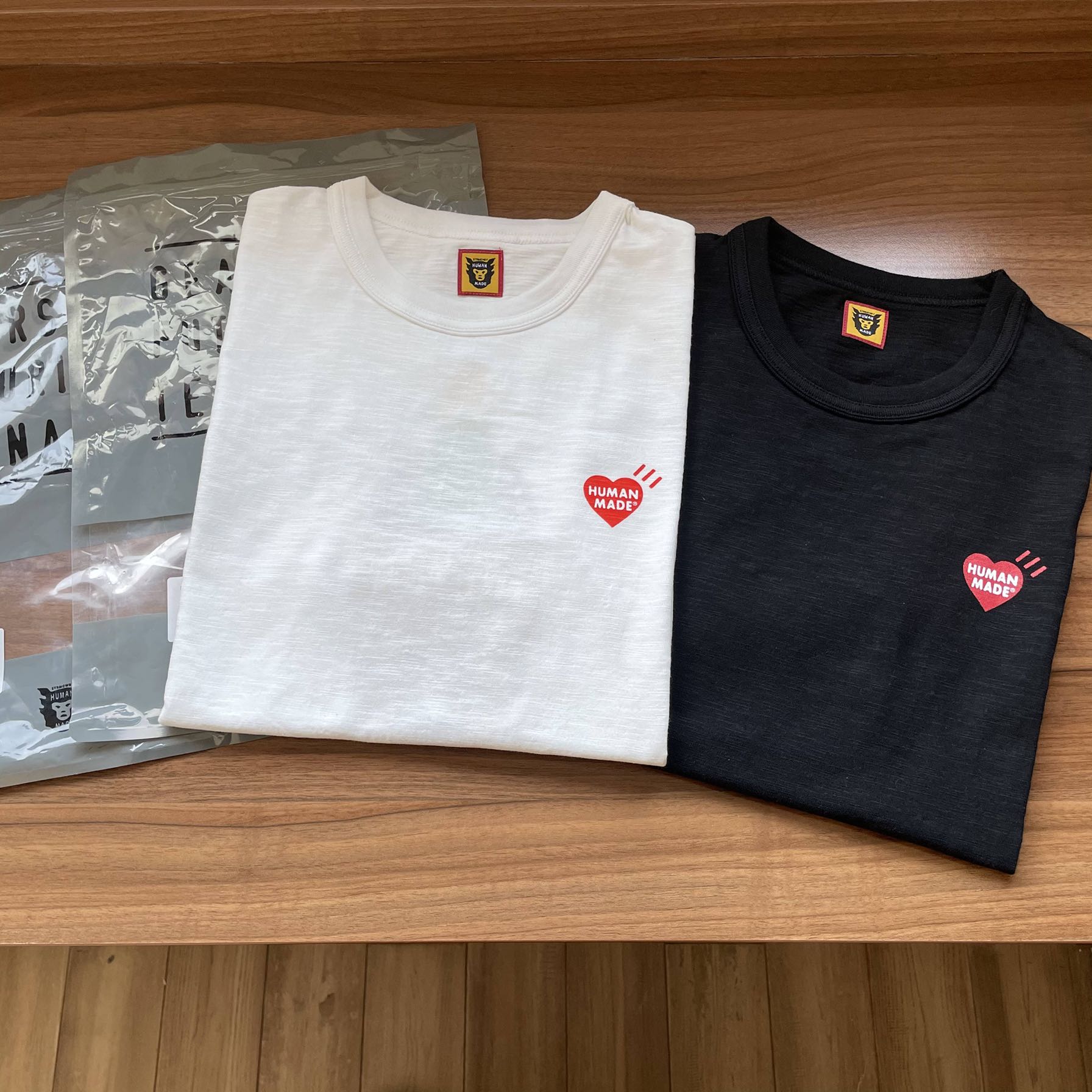 dongguan_ss 3D Printing T-shirt Men Women Tee Tops in stock 2021 White Black Real pics
dongguan_ss 3D Printing T-shirt Men Women Tee Tops in stock 2021 White Black Real pics