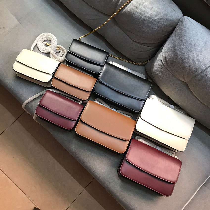 2020 Handbag Top quality Genuine Leather Eleanor small Bag Shoulder bags women's bag Crossbody bags Cowhide chain box bags, Black (with leather strap)
2020 Handbag Top quality Genuine Leather Eleanor small Bag Shoulder bags women's bag Crossbody bags Cowhide chain box bags, Black (with leather strap)