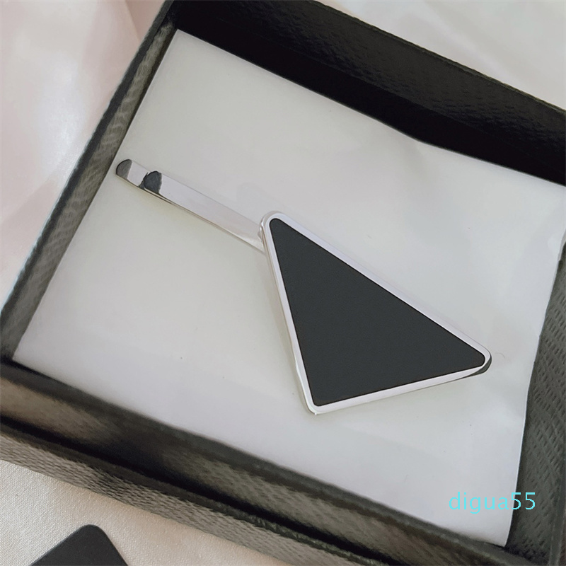 fashion Classic Triangle Hair Clips Designer Letters Hairpin Women Fluorescence Barrettes Party Hairpins For Girls Jewelry Gift High Quality
fashion Classic Triangle Hair Clips Designer Letters Hairpin Women Fluorescence Barrettes Party Hairpins For Girls Jewelry Gift High Quality