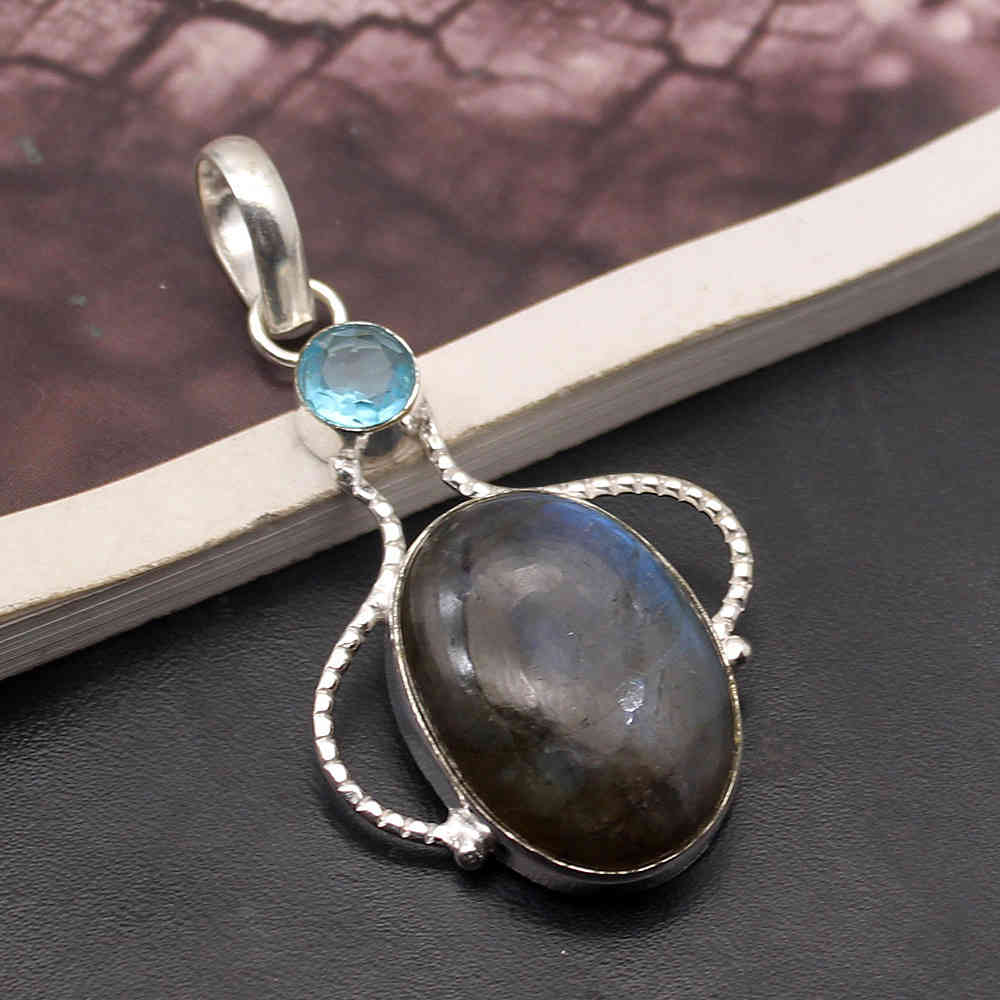 Unique Jewelry Black Labradorite BlueTopaz Necklace Pendant Charms 2 1/8 Inch NY1222
Unique Jewelry Black Labradorite BlueTopaz Necklace Pendant Charms 2 1/8 Inch NY1222