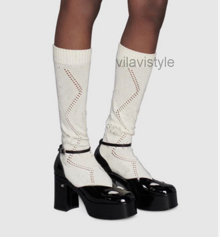knee length socks Stockings for women girl 2020 New Classic Letter Knitted Cotton Shoes Hosiery Mid-calf Length Socks gifts, Beige
knee length socks Stockings for women girl 2020 New Classic Letter Knitted Cotton Shoes Hosiery Mid-calf Length Socks gifts, Beige