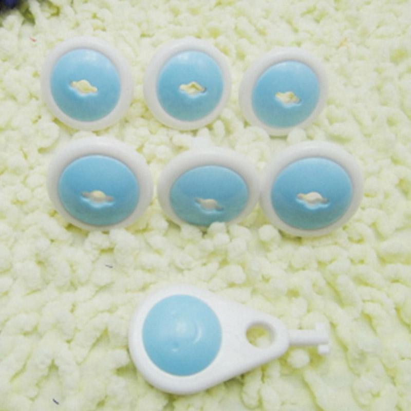 Outlet Covers Protection 6 Pcs Russian EU European Euro Security Child Electric Socket Plug Two Phase Safe Lock Cover Baby Kids Safety
Outlet Covers Protection 6 Pcs Russian EU European Euro Security Child Electric Socket Plug Two Phase Safe Lock Cover Baby Kids Safety