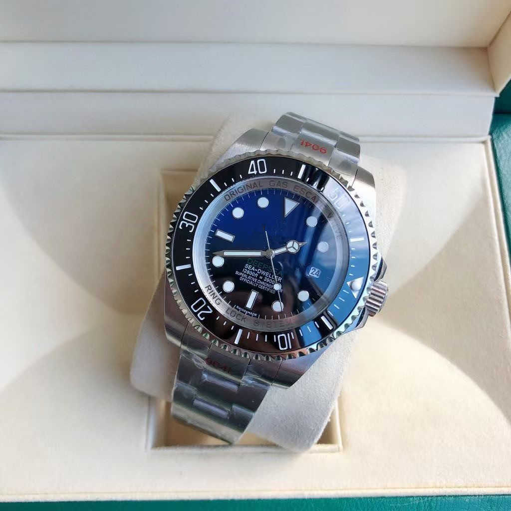 Summer 44mm large men's watch 150m waterproof swimming stainless steel with black plate two kinds of belt selection atmosphere, Slivery;brown
Summer 44mm large men's watch 150m waterproof swimming stainless steel with black plate two kinds of belt selection atmosphere, Slivery;brown