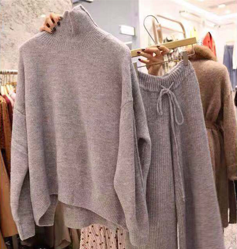 women's xxl fashion suit 2021 winter new turtleneck warm sweater from two elastic parts waistband loose sports knitted or crocheted amb, White;black
women's xxl fashion suit 2021 winter new turtleneck warm sweater from two elastic parts waistband loose sports knitted or crocheted amb, White;black