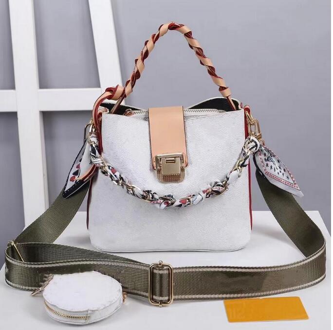 2021 diagonal shoulder bags fashion designer Ladies handbag women shop cosmetic two-piece set wallet high quality multiple colors mini 21*10*18.5cm, Brown grid
2021 diagonal shoulder bags fashion designer Ladies handbag women shop cosmetic two-piece set wallet high quality multiple colors mini 21*10*18.5cm, Brown grid