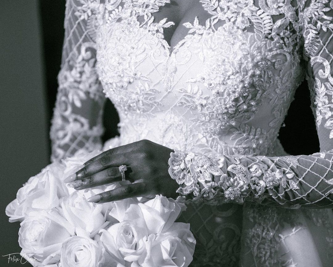 2021 Plus Size Arabic Aso Ebi Lace Beaded Mermaid Wedding Dresses High Neck Bridal Dresses Detachable Train Wedding Gowns ZJ136