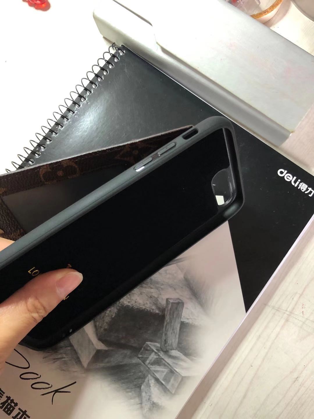 Designer iPhone Cases for 12 11promax case Luxury Wrist strap phone holder protection Cover Samsung S10 plus Note 20 Back
Designer iPhone Cases for 12 11promax case Luxury Wrist strap phone holder protection Cover Samsung S10 plus Note 20 Back