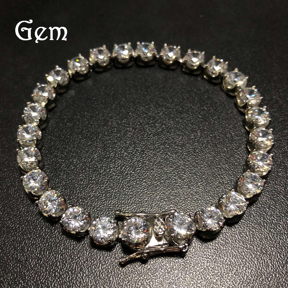 New hip hop PVD color preserving electroplating men's stainless steel arc claw inlaid with 6mm Zircon Bracelet
New hip hop PVD color preserving electroplating men's stainless steel arc claw inlaid with 6mm Zircon Bracelet