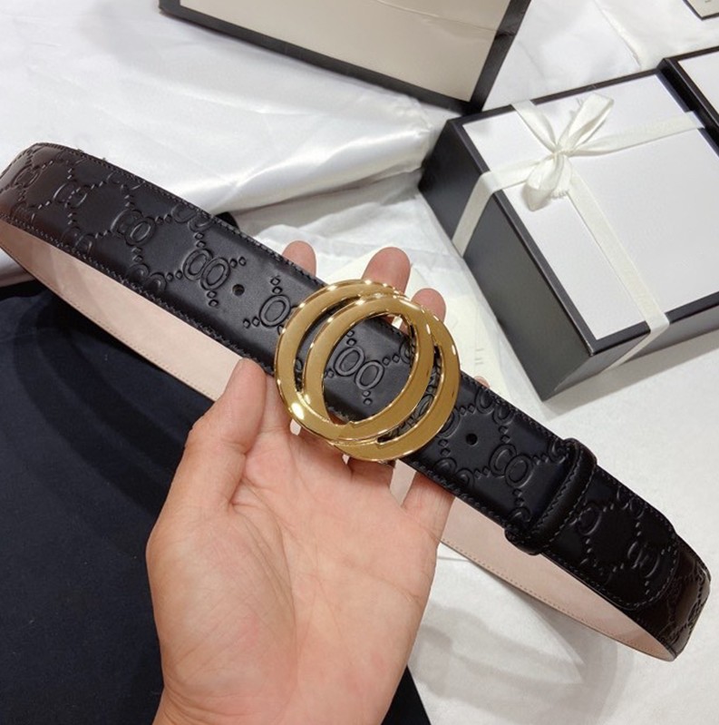 985 Fashion Big buckle genuine leather belt with box designer men women high quality mens belts 9999, And box
985 Fashion Big buckle genuine leather belt with box designer men women high quality mens belts 9999, And box