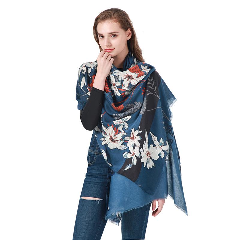 Scarves Retro Satin Flower Print Ladies Scarf All-match Shawl Kerchief, Blue;gray
Scarves Retro Satin Flower Print Ladies Scarf All-match Shawl Kerchief, Blue;gray