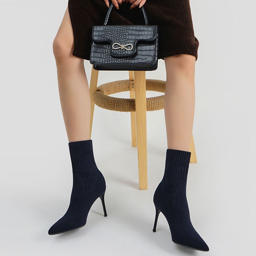 dress shoes nova mulher meias botas de tricô estiramento do do pé apontado sapatos salto alto para as mulheres inverno feminino 47wk, Black
dress shoes nova mulher meias botas de tricô estiramento do do pé apontado sapatos salto alto para as mulheres inverno feminino 47wk, Black