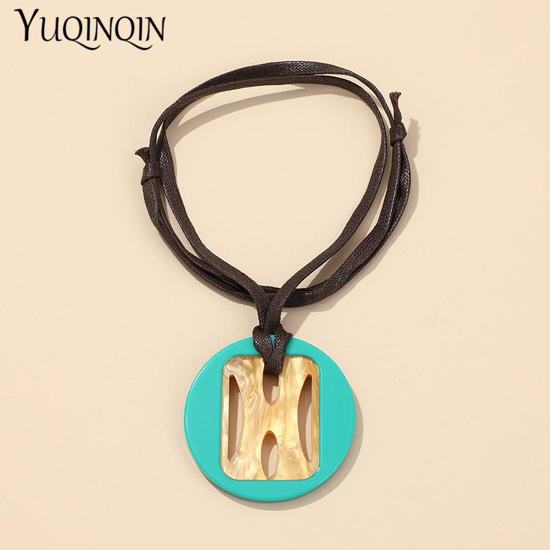 Pendant Necklaces Vintage Fashion Acrylic Round For Women 2021 Statement With Resin Big Chain Long Necklace Gifts Party Jewelry
Pendant Necklaces Vintage Fashion Acrylic Round For Women 2021 Statement With Resin Big Chain Long Necklace Gifts Party Jewelry