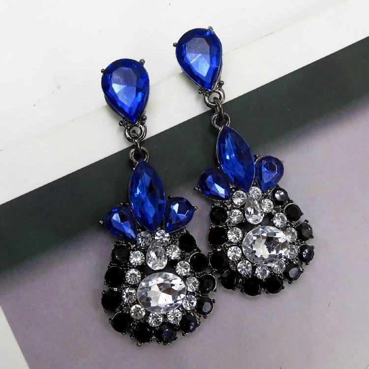 Dangle & Chandelier CINKILE Metal Large Crystal Drop Earrings High-Quality Fashion Rhinestones Jewelry Accessories For Women, Silver
Dangle & Chandelier CINKILE Metal Large Crystal Drop Earrings High-Quality Fashion Rhinestones Jewelry Accessories For Women, Silver