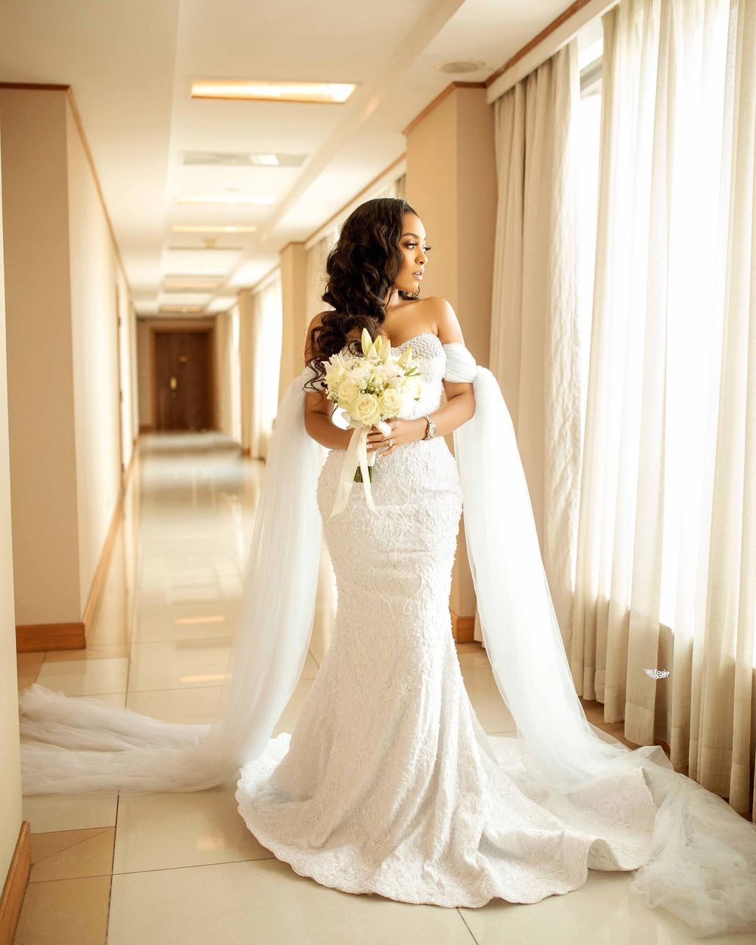 2021 Plus Size Arabic Aso Ebi Luxurious Lace Mermaid Wedding Dresses Crystals Beaded Bridal Dresses Vintage Sexy Wedding Gowns ZJ403