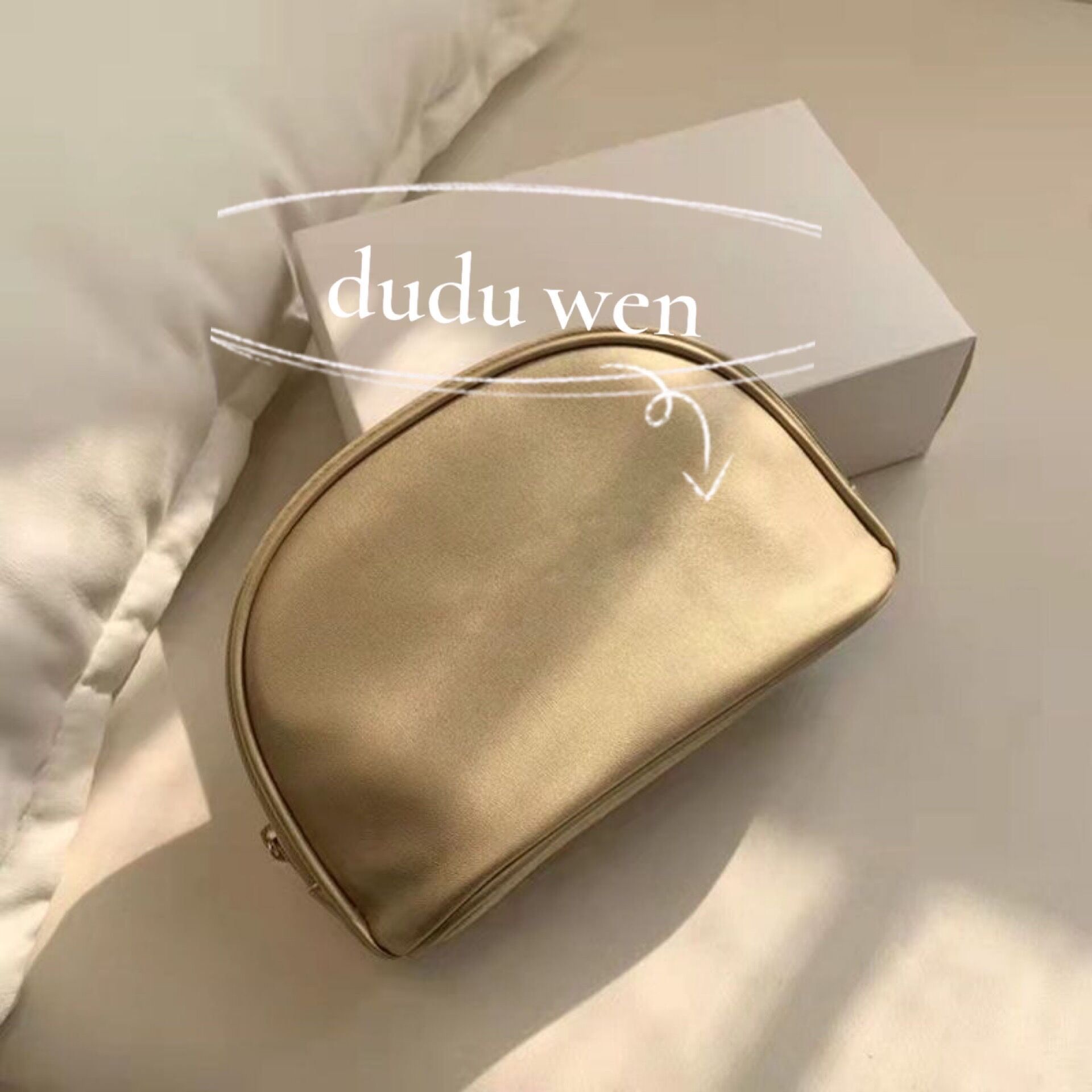 

19.5X7X13.5cm fashion gold color zipper bag elegant smartCC beauty cosmetic case luxury makeup organizer bags with packing box duduwenforvip counter gift