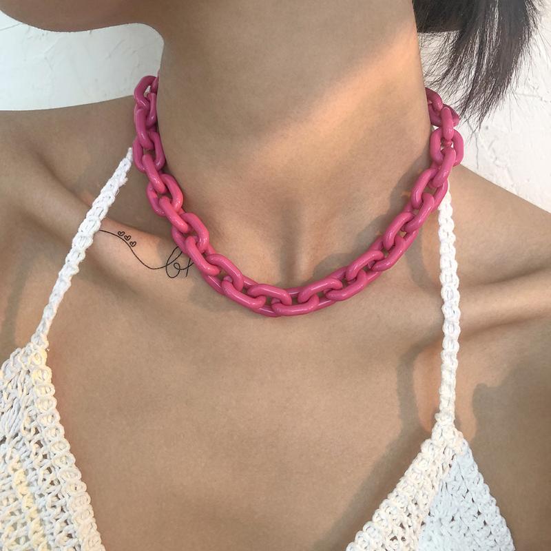 Chokers European And American Exaggerated Hip-hop Fashion Simple Clavicle Chain Alloy Resin Retro Personality Creative Necklace
Chokers European And American Exaggerated Hip-hop Fashion Simple Clavicle Chain Alloy Resin Retro Personality Creative Necklace