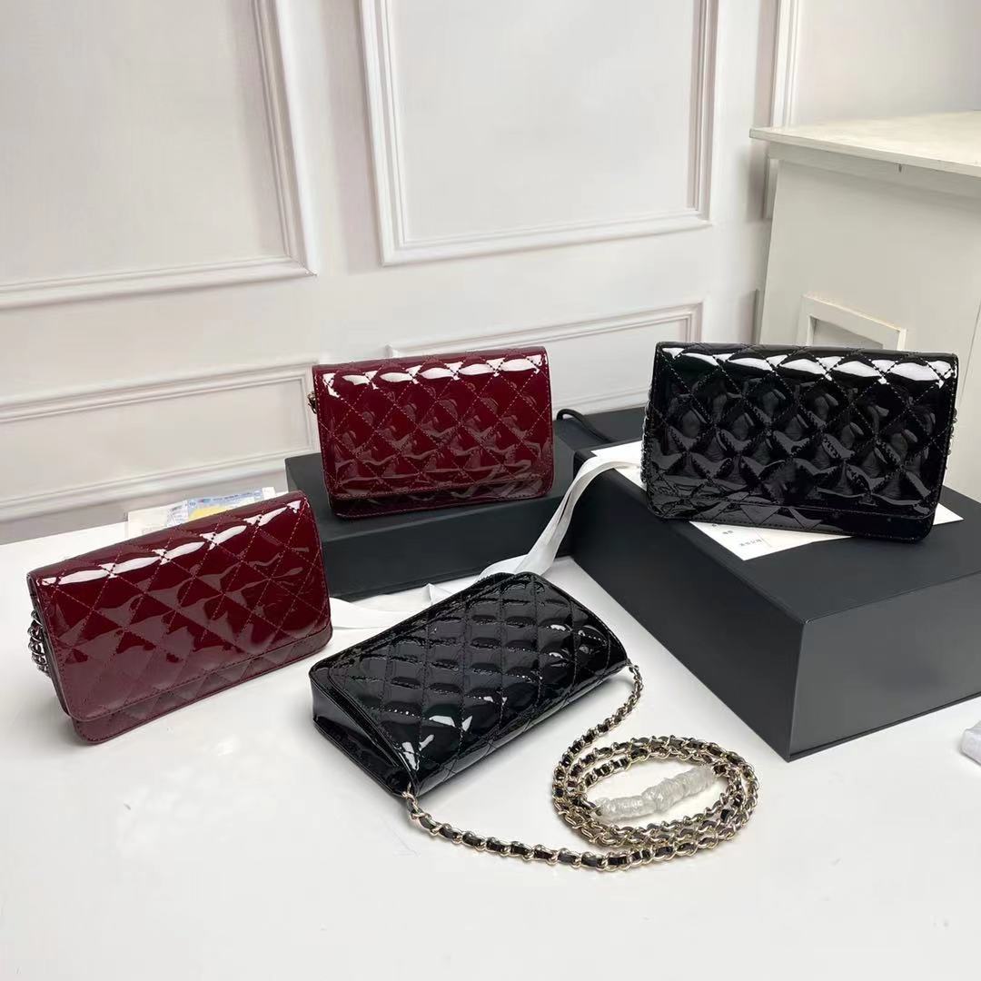 2021 Classic Top Luxurys Designers Bags Women's Handbags,Fashion Women Crossbody bag Bright skin Rhombic pattern high-end brand high-qu
2021 Classic Top Luxurys Designers Bags Women's Handbags,Fashion Women Crossbody bag Bright skin Rhombic pattern high-end brand high-qu
