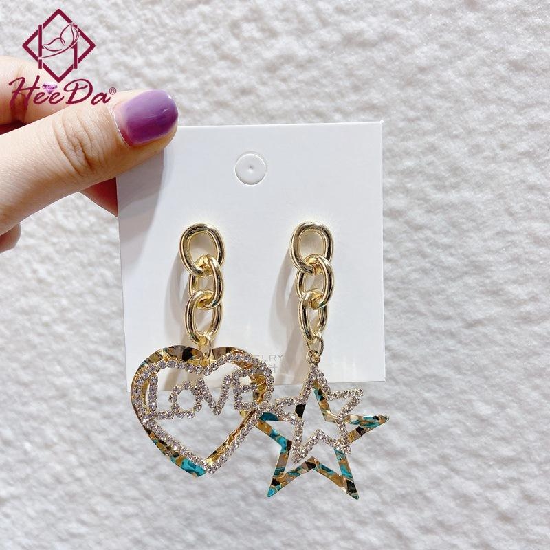 Stud Women Earrings Europe And America Personality Big Name Heart Star Asymmetry Gold Earring Fashion Hyperbole Ear Decoration
Stud Women Earrings Europe And America Personality Big Name Heart Star Asymmetry Gold Earring Fashion Hyperbole Ear Decoration