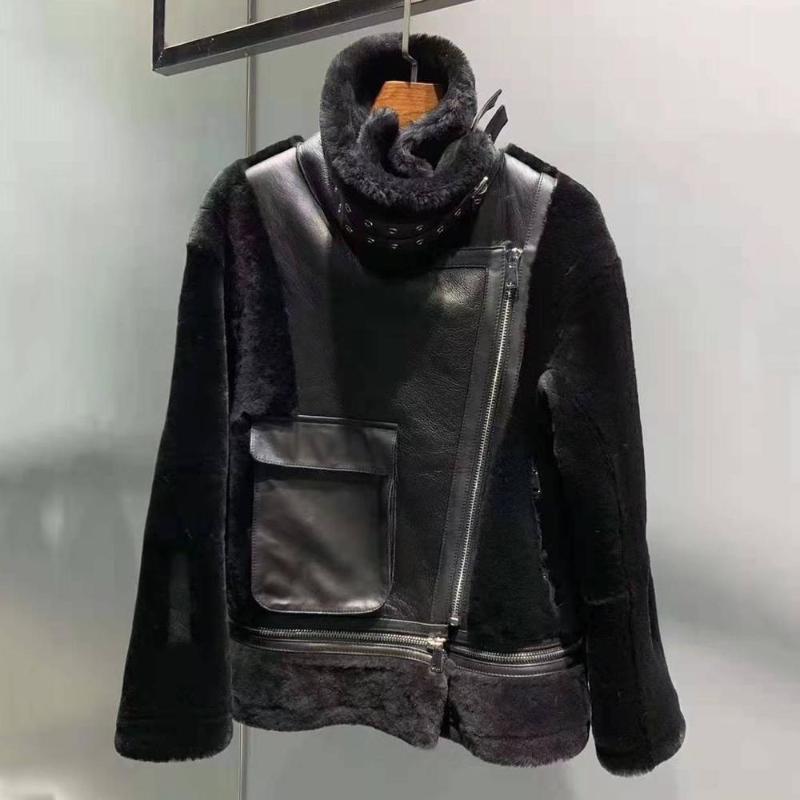 Women' Fur & Faux Natural Real Sheep Coat Women Clothes Winter 2021 Brand Genuine Leather Sheepskin Coats Big Pocket Thick Warm Outerwear
Women' Fur & Faux Natural Real Sheep Coat Women Clothes Winter 2021 Brand Genuine Leather Sheepskin Coats Big Pocket Thick Warm Outerwear