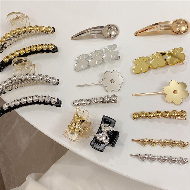 Hair Clips & Barrettes Korean Claw For Women Fashion Girl Metal Geometric Hollow Out Headwear Accessories Crab Clip
Hair Clips & Barrettes Korean Claw For Women Fashion Girl Metal Geometric Hollow Out Headwear Accessories Crab Clip
