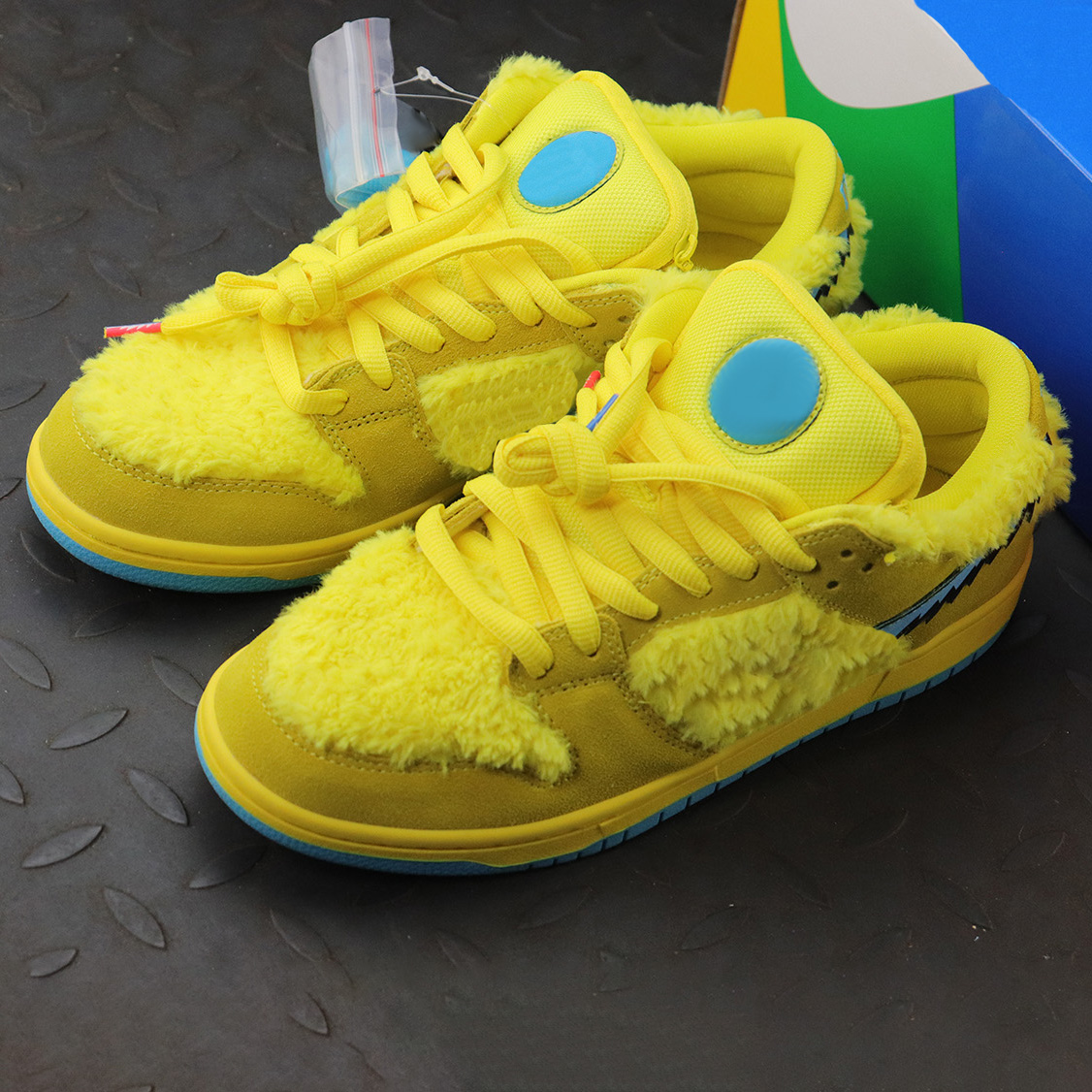 Top Quality One 1 Dunk Mens Casual Shoesskateboard shoe Blue-yellow Designer Independent Brand Women Men High Low Trainer Platform Sneaker With Box
Top Quality One 1 Dunk Mens Casual Shoesskateboard shoe Blue-yellow Designer Independent Brand Women Men High Low Trainer Platform Sneaker With Box