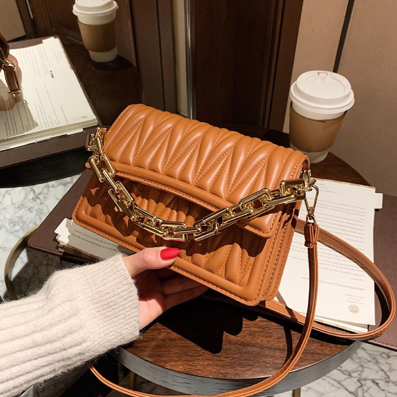 Fashion Women's Bag Rhombic Embroidered Shoulder Bag 2021 New Fold Thick Chain Small Square for Girl Handbag Ladies, Black
Fashion Women's Bag Rhombic Embroidered Shoulder Bag 2021 New Fold Thick Chain Small Square for Girl Handbag Ladies, Black