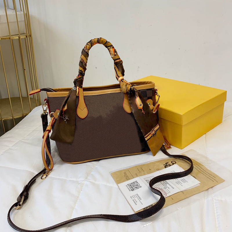 Women Lady Luxurys Designers Bags Handbag Brown Faux Leather Floral Grid Letter Handbags Purses Crossbody Totes Strap Bag With Original Box, Brown grid
Women Lady Luxurys Designers Bags Handbag Brown Faux Leather Floral Grid Letter Handbags Purses Crossbody Totes Strap Bag With Original Box, Brown grid