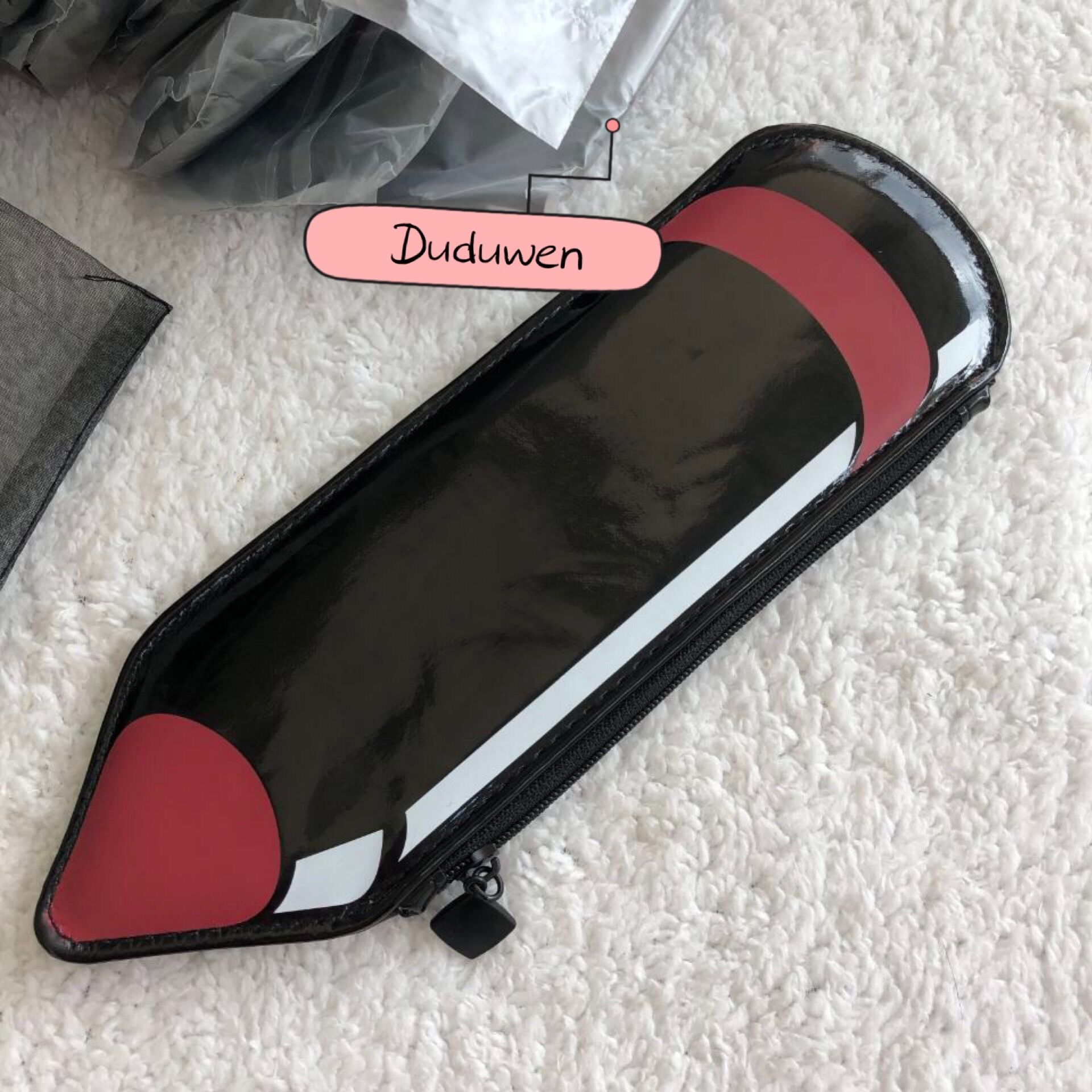 24X8cm Fashion glossy makeup case C zipper stationery organizer cosmetics storage bag
24X8cm Fashion glossy makeup case C zipper stationery organizer cosmetics storage bag