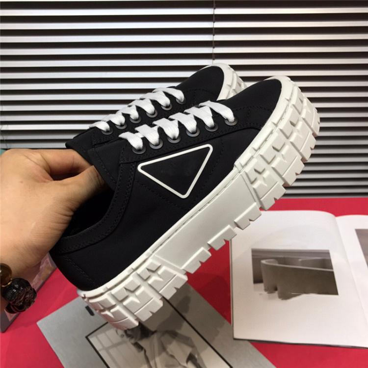 2021 Fashion Spring Gift new platform Best Quality Hight top Canvas platform Shoes casual feminino chunky sneakers, As pic
2021 Fashion Spring Gift new platform Best Quality Hight top Canvas platform Shoes casual feminino chunky sneakers, As pic