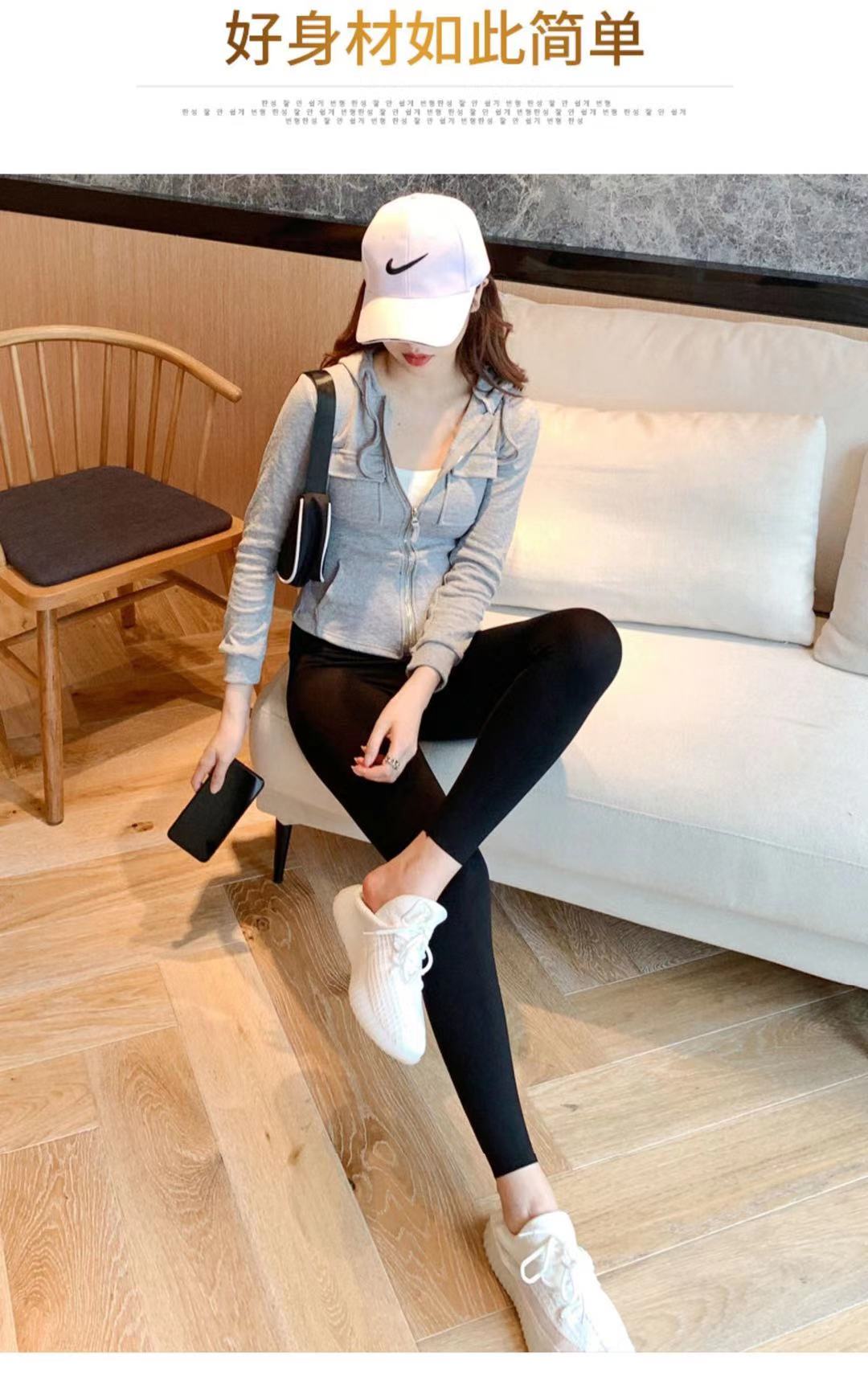 2021New yoga women' fitness pants, shark pants, tights, Barbie pressure pants, super elastic sports fitness quick drying clothes#541, Black
2021New yoga women' fitness pants, shark pants, tights, Barbie pressure pants, super elastic sports fitness quick drying clothes#541, Black