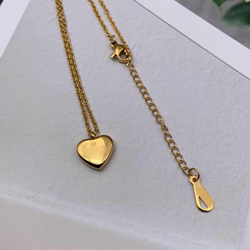 Summer design High Quality Extravagant Jewelry Fashion heart G pendant necklace Stainless Steel Gold silver rose Plated For girls Women wholesale
Summer design High Quality Extravagant Jewelry Fashion heart G pendant necklace Stainless Steel Gold silver rose Plated For girls Women wholesale