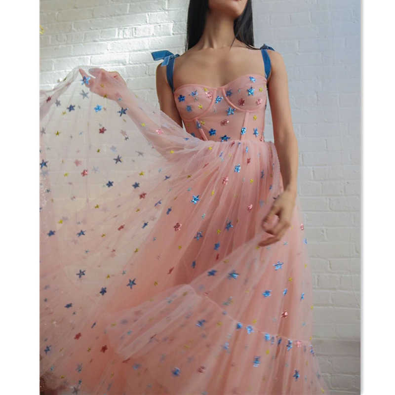 Blue star net gauze dress cute princess sequin embroidery French tube top suspender large swing 210603, Photo color
Blue star net gauze dress cute princess sequin embroidery French tube top suspender large swing 210603, Photo color