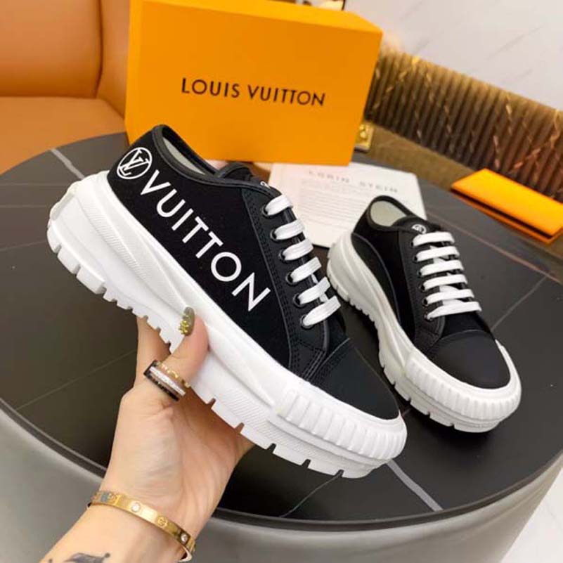Low top Sneaker Designer shoes Plaid pattern Platform Classic Suede Leather Sports Skateboarding Shoe Men Women Sneakers Trainers bagshoe1978 0-33, #6
Low top Sneaker Designer shoes Plaid pattern Platform Classic Suede Leather Sports Skateboarding Shoe Men Women Sneakers Trainers bagshoe1978 0-33, #6