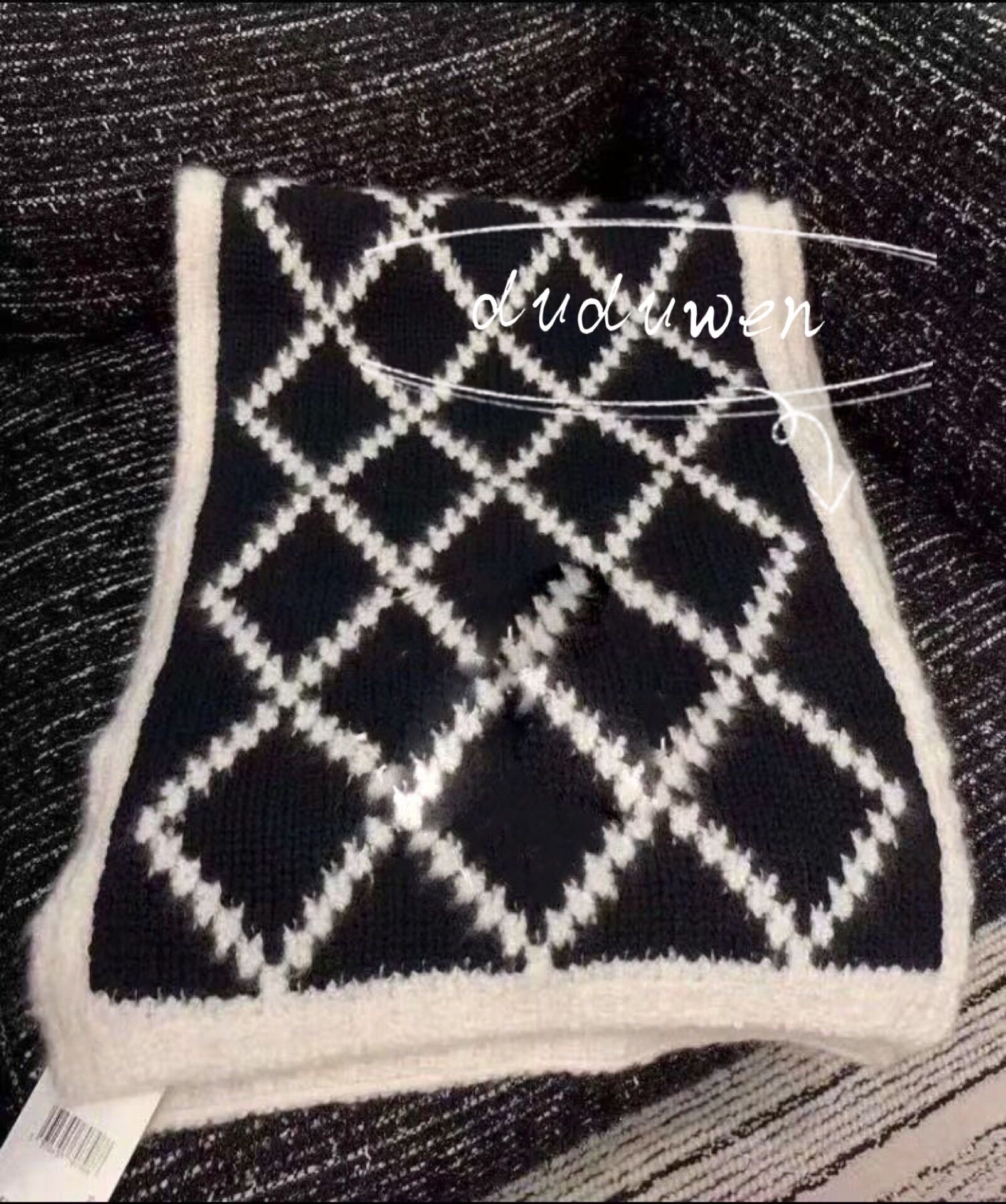 50X170cm classic design letter Accessories cashmere scarf fashion C scarves for elegance lady selection Boutique tippet(no box)
50X170cm classic design letter Accessories cashmere scarf fashion C scarves for elegance lady selection Boutique tippet(no box)