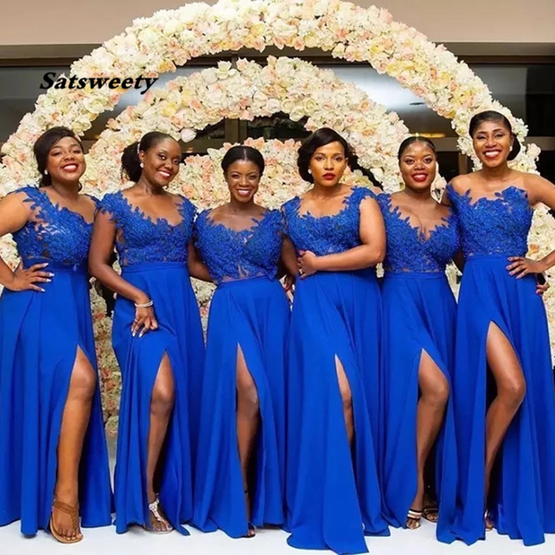 Royal Blue Lace Bridemaid Dresses Long 2021 New Hot Chiffon Sheer Neck Applique Prom Party Gown Sleeveless Wedding Guest Dress
Royal Blue Lace Bridemaid Dresses Long 2021 New Hot Chiffon Sheer Neck Applique Prom Party Gown Sleeveless Wedding Guest Dress